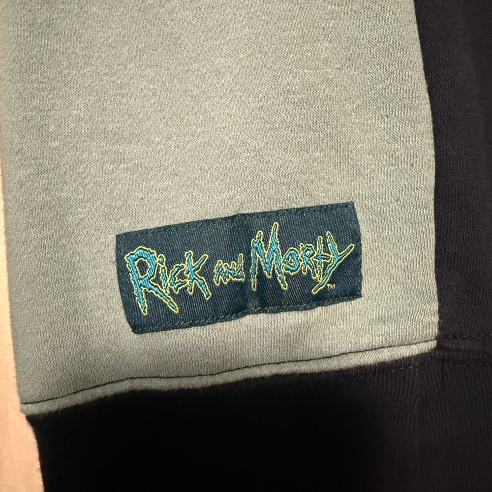 Rick and Morty Multicolor Hoodie size XL - Picture 10 of 11
